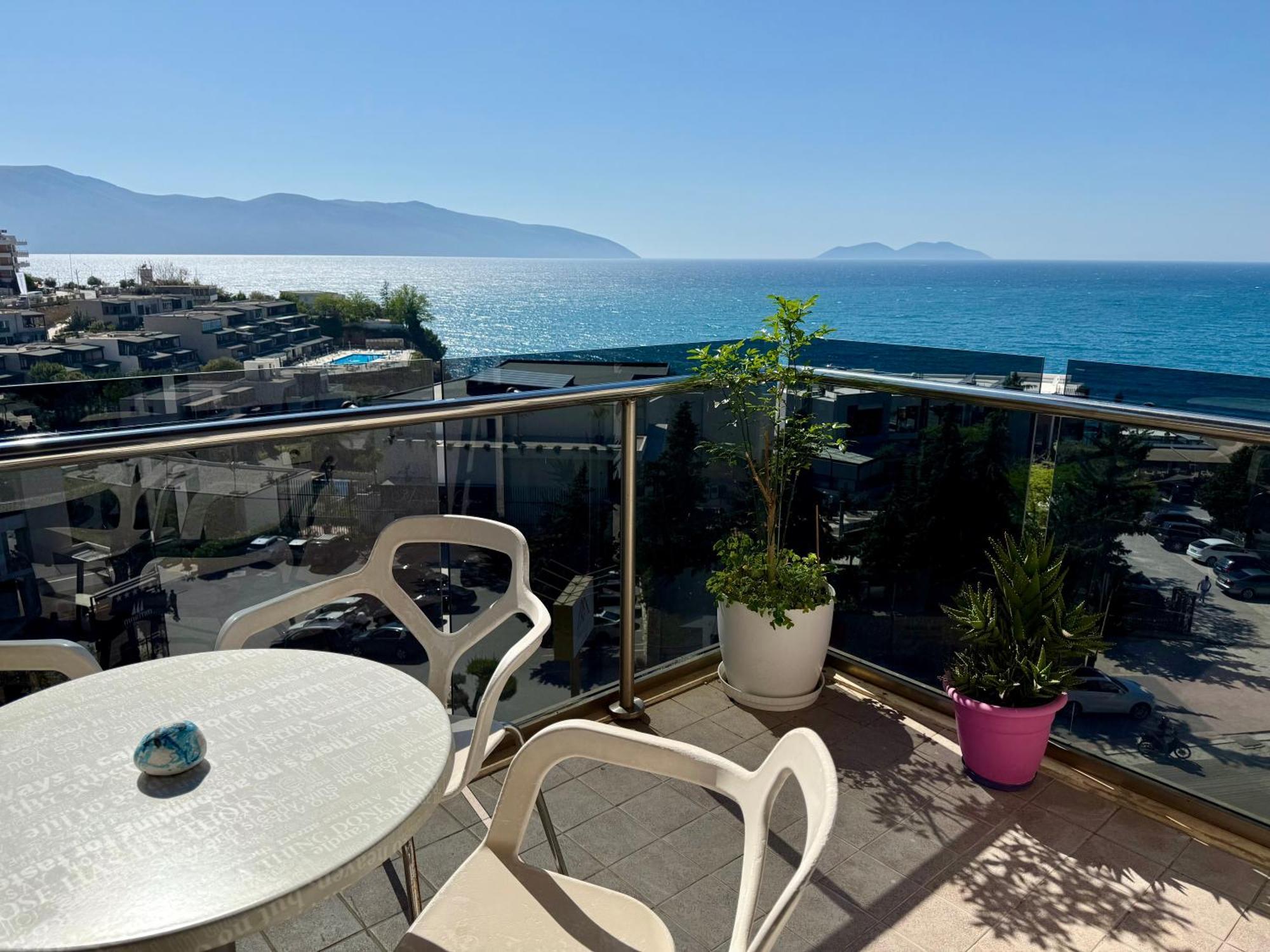 Spectacular Sea View Apartment Vlorë Exterior foto