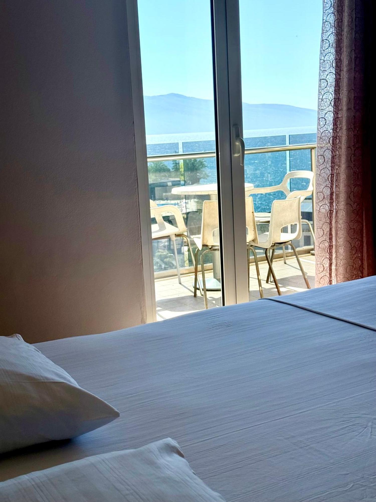 Spectacular Sea View Apartment Vlorë Exterior foto